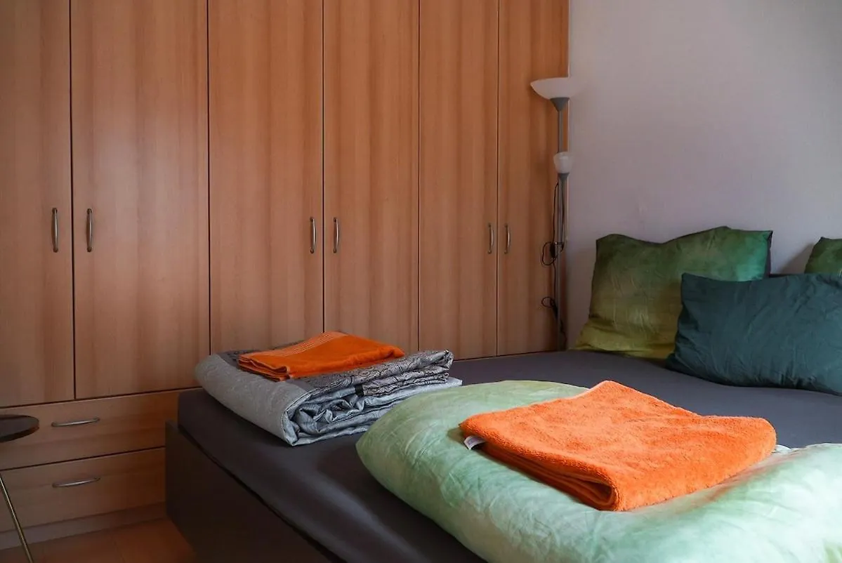 Close To City Centre And Next To Wien Hbf And Easy From Airport Apartment