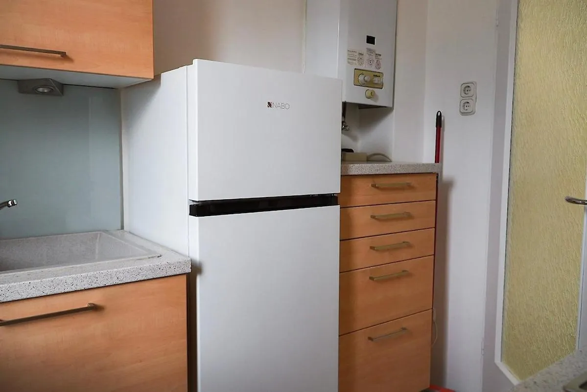 Close To City Centre And Next To Wien Hbf And Easy From Airport Apartment Vienna