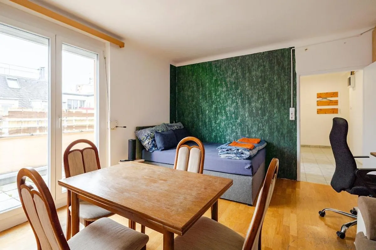 Apartment Close To City Centre And Next To Wien Hbf And Easy From Airport